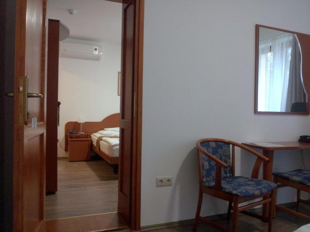 Fenyves Wellness Hotel Békéscsaba Esterno foto