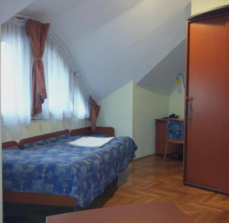 Fenyves Wellness Hotel Békéscsaba Esterno foto